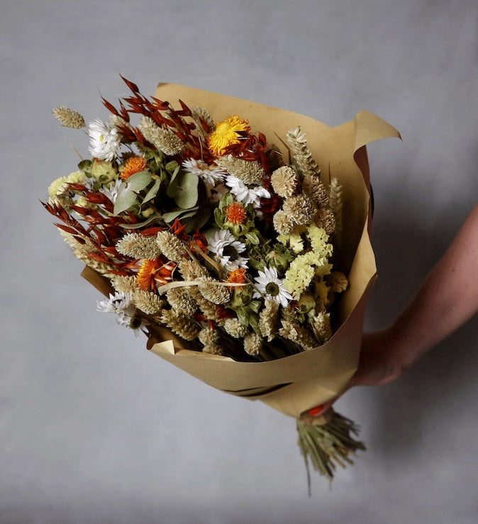 Golden Hollow - Botanical Bouquet