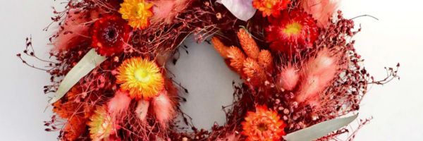 Dried Flowers for a Simple Halloween Home Decor