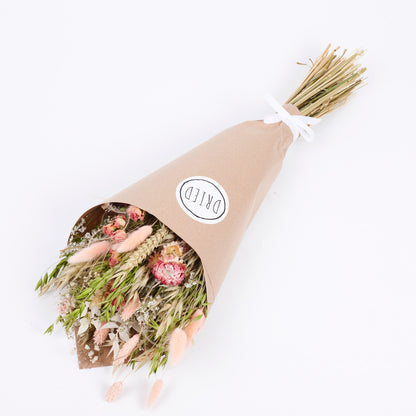 Strawflower Wren: Dried Strawflower Bouquet
