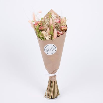 Strawflower Wren: Dried Strawflower Bouquet
